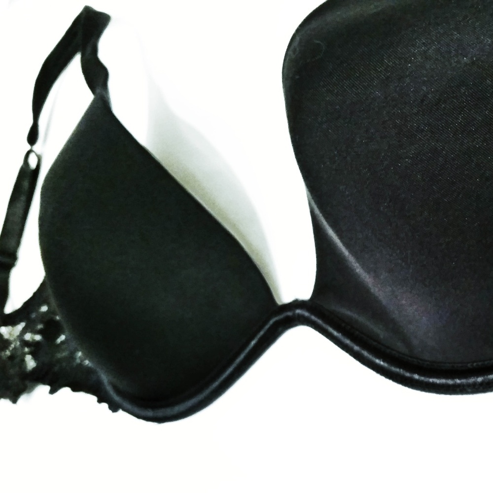 Low Cut VS Bra
